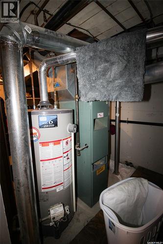 531 1St Street E, Shaunavon, SK - Indoor Photo Showing Basement