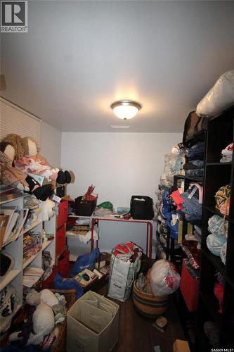 531 1St Street E, Shaunavon, SK - Indoor