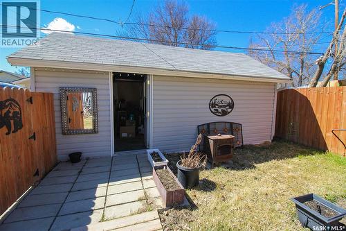 531 1St Street E, Shaunavon, SK - Outdoor