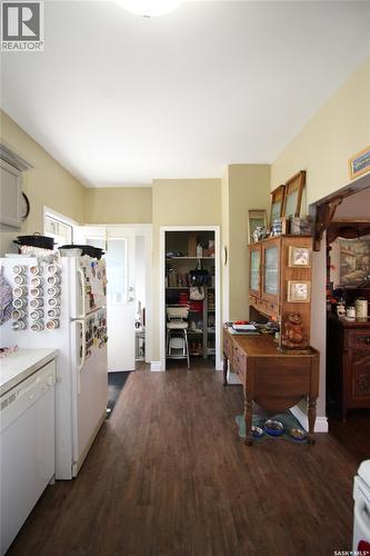 531 1St Street E, Shaunavon, SK - Indoor