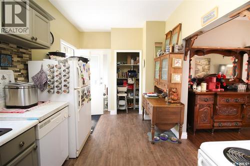531 1St Street E, Shaunavon, SK - Indoor