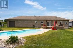 Entertainer's Backyard - 