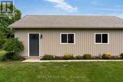 Large Detached Workshop - 