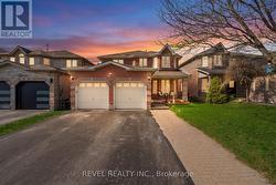 28 DUNNETT DRIVE Barrie, ON L4N 0J7