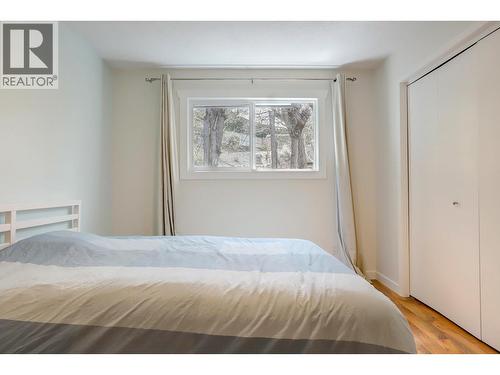 674 Pheasant Road, Vernon, BC - Indoor Photo Showing Bedroom