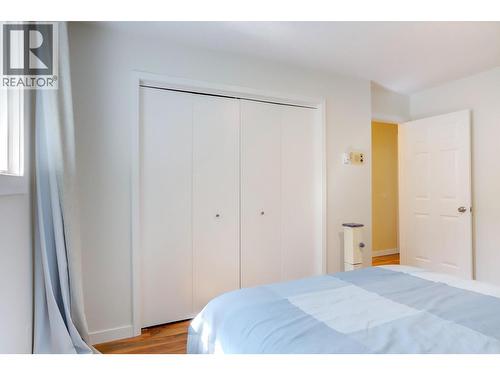 674 Pheasant Road, Vernon, BC - Indoor Photo Showing Bedroom
