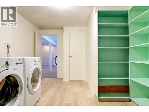 674 Pheasant Road, Vernon, BC - Indoor Photo Showing Laundry Room