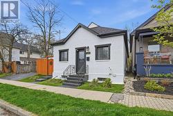 390 HUNTER STREET W  Hamilton, ON L8P 1S9