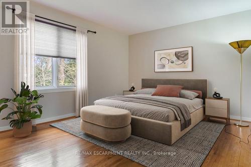 1443 Birchwood Drive, Mississauga, ON - Indoor Photo Showing Bedroom