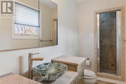 1443 Birchwood Drive, Mississauga, ON - Indoor Photo Showing Bathroom