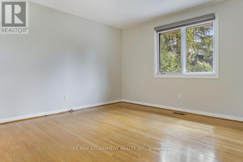 1443 Birchwood Drive, Mississauga, ON - Indoor Photo Showing Other Room