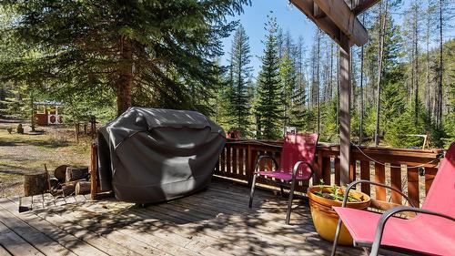 7760 95 Highway, Kingsgate, BC - Outdoor