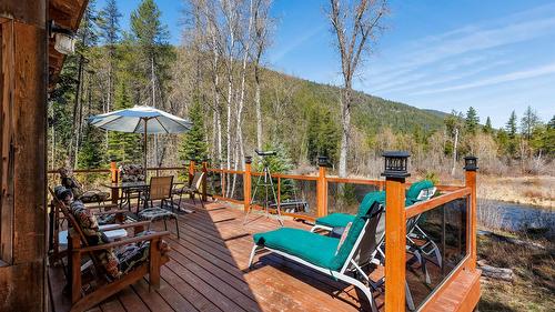 7760 95 Highway, Kingsgate, BC - Outdoor With Deck Patio Veranda