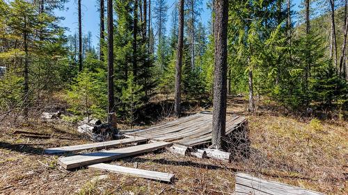 7760 95 Highway, Kingsgate, BC - Outdoor With View