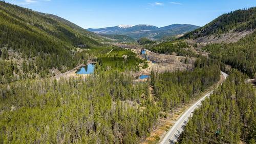 7760 95 Highway, Kingsgate, BC - Outdoor With View
