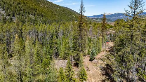 7760 95 Highway, Kingsgate, BC - Outdoor With View