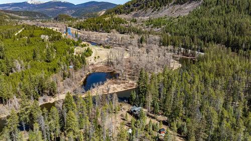 7760 95 Highway, Kingsgate, BC - Outdoor With View
