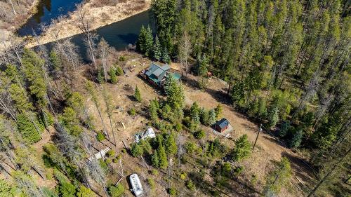 7760 95 Highway, Kingsgate, BC - Outdoor With View
