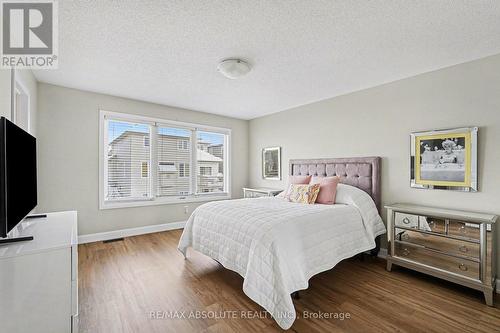 633 Geranium Walk, Ottawa, ON - Indoor Photo Showing Bedroom