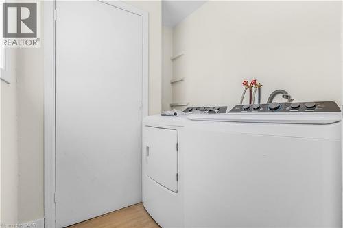 16 Albert Street, Welland, ON - Indoor Photo Showing Laundry Room