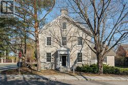 71 THOMAS STREET  Ottawa, ON K1M 1M7