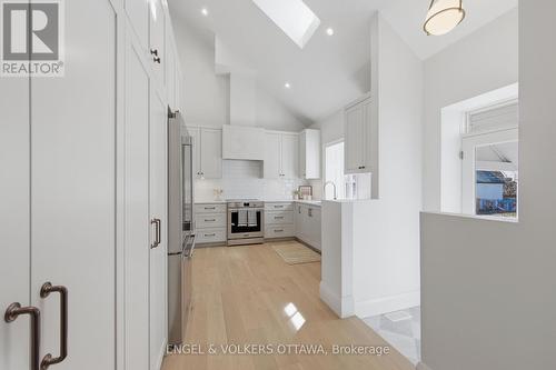 Kitchen - 71 Thomas Street, Ottawa, ON - Indoor Photo Showing Kitchen
