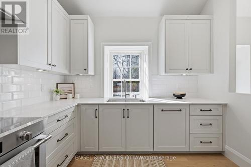 71 Thomas Street, Ottawa, ON - Indoor Photo Showing Kitchen