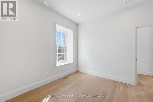71 Thomas Street, Ottawa, ON - Indoor Photo Showing Other Room