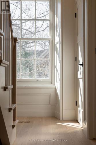 71 Thomas Street, Ottawa, ON - Indoor Photo Showing Other Room