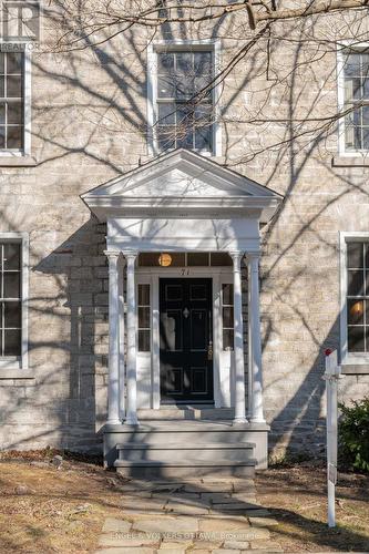 71 Thomas Street, Ottawa, ON - Outdoor