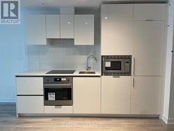 923 - 230 SIMCOE STREET Toronto, ON M5T 0G7