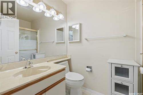 402 301 Cree Crescent, Saskatoon, SK - Indoor Photo Showing Bathroom