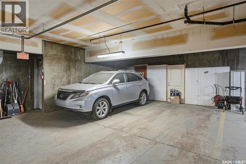 402 301 Cree Crescent, Saskatoon, SK - Indoor Photo Showing Garage