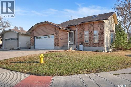 3139 Thacker Bay E, Regina, SK - Outdoor