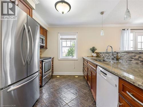 656 Frank Place, Milton, ON - Indoor Photo Showing Kitchen With Double Sink With Upgraded Kitchen