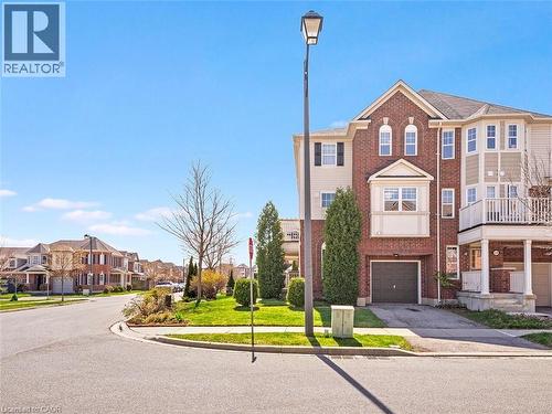 656 Frank Place, Milton, ON - Outdoor With Facade