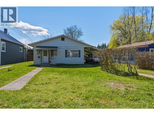 4760 Canoe Beach Drive Drive NE  Salmon Arm, BC V0E 1K0
