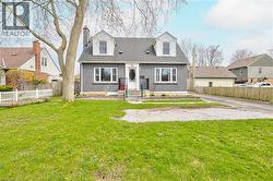 78 PRICE Avenue Welland, ON L3C 3Y2