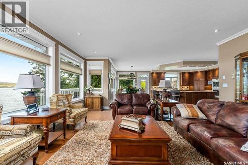 914 Tatanka Drive, Sun Valley, SK - Indoor Photo Showing Living Room