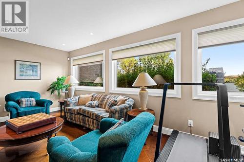 914 Tatanka Drive, Sun Valley, SK - Indoor Photo Showing Living Room