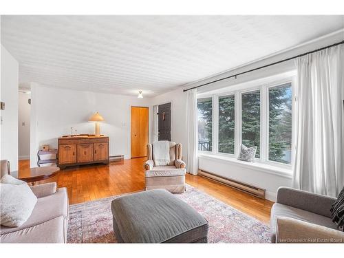 42 River St, Fredericton, NB 