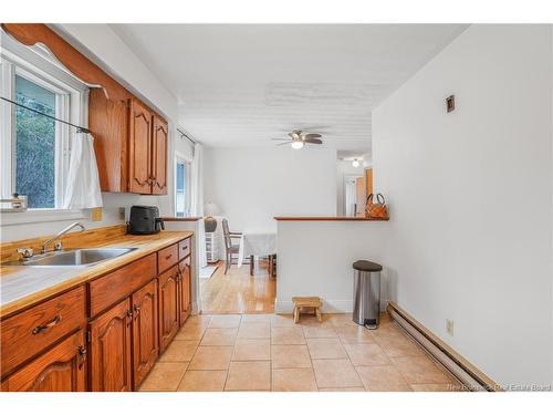 42 River St, Fredericton, NB 