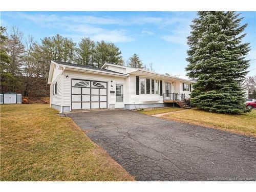 42 River St, Fredericton, NB 