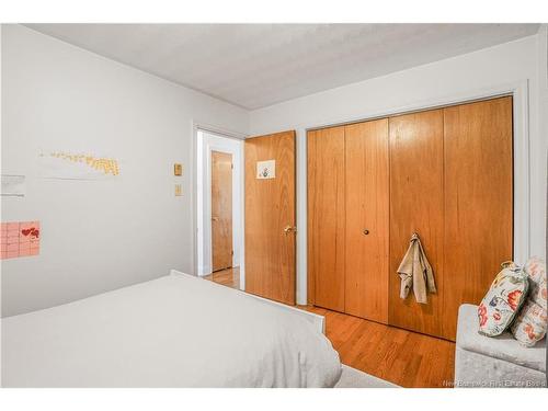 42 River St, Fredericton, NB 