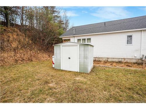 42 River St, Fredericton, NB 