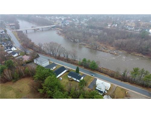 42 River St, Fredericton, NB 