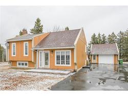 98 Delagarde ST Saint-Isidore, NB E8M 1H4