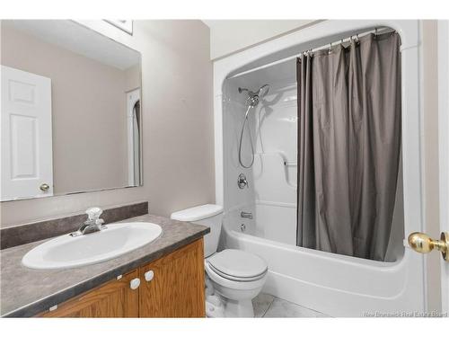 75 Algonquin Cres, Moncton, NB 