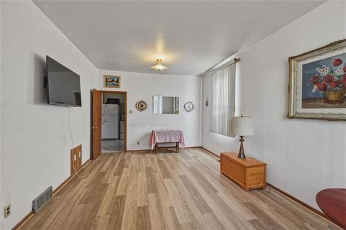 1665 Alexander Ave, Winnipeg, MB 