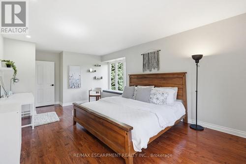 19 Concession 5 E, Hamilton, ON - Indoor Photo Showing Bedroom